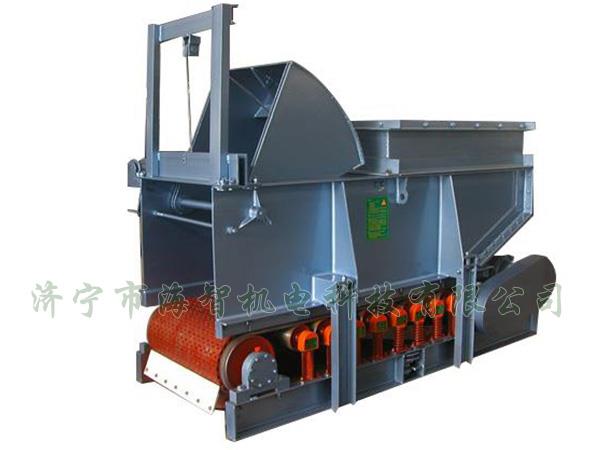 用手動、電動、液動或氣動驅(qū)動齒輪帶動弧型齒條來開啟或關(guān)閉扇型閘門